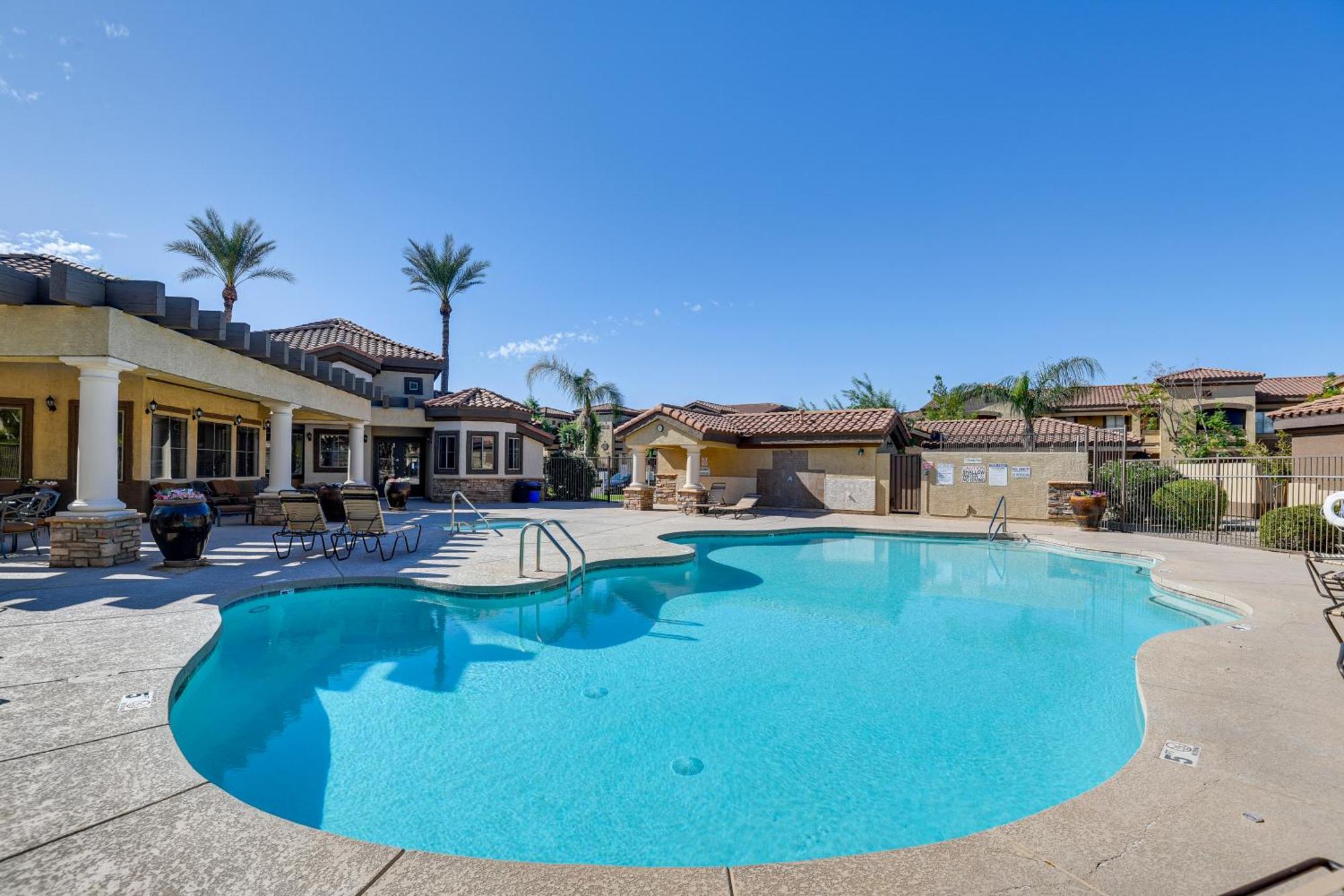 With Private Patio And Grill Pool Access! Appartement