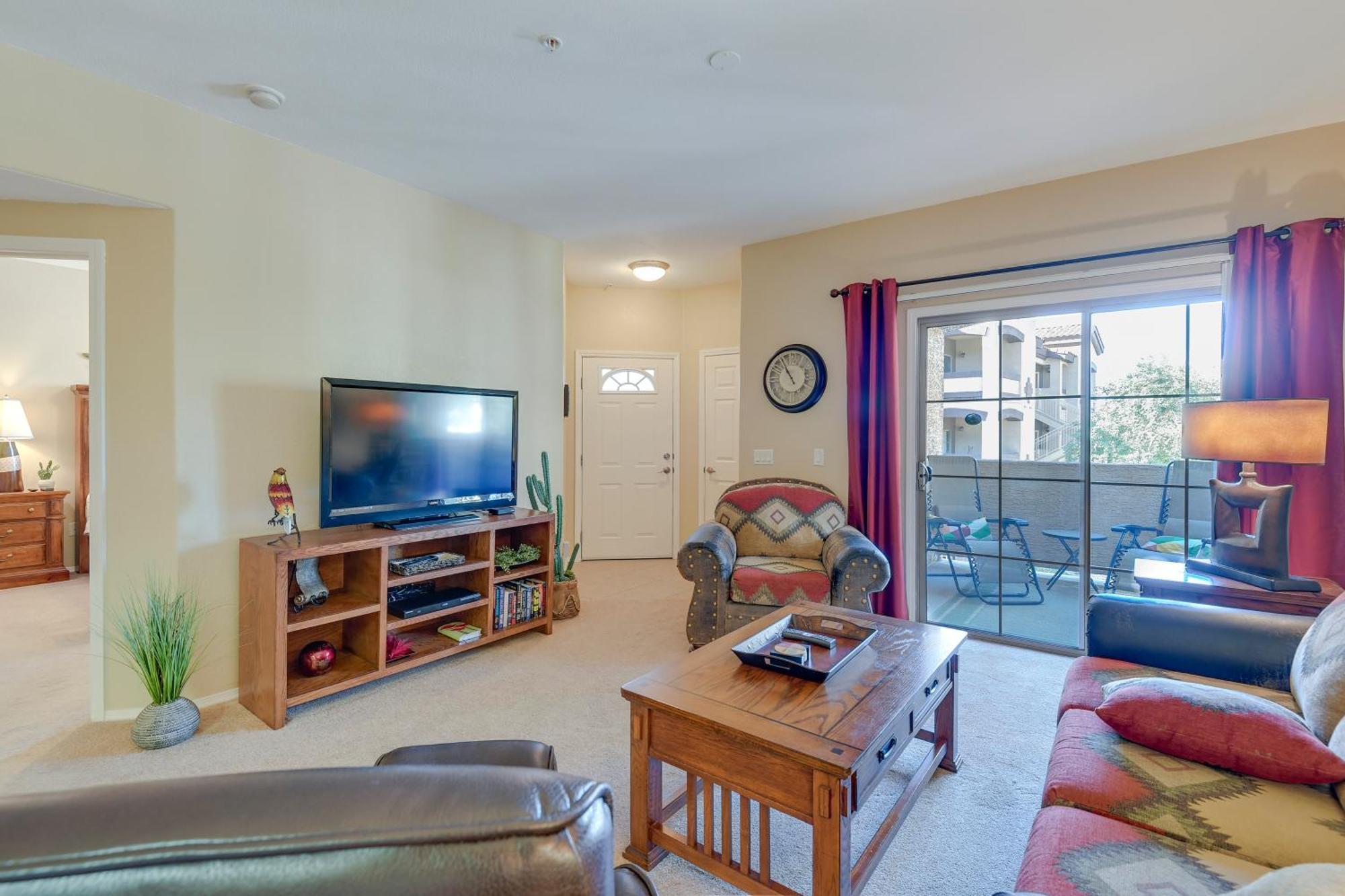 With Private Patio And Grill Pool Access! *